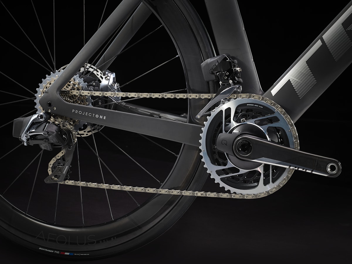 Madone SLR 9 AXS Gen 6 - Trek Bikes