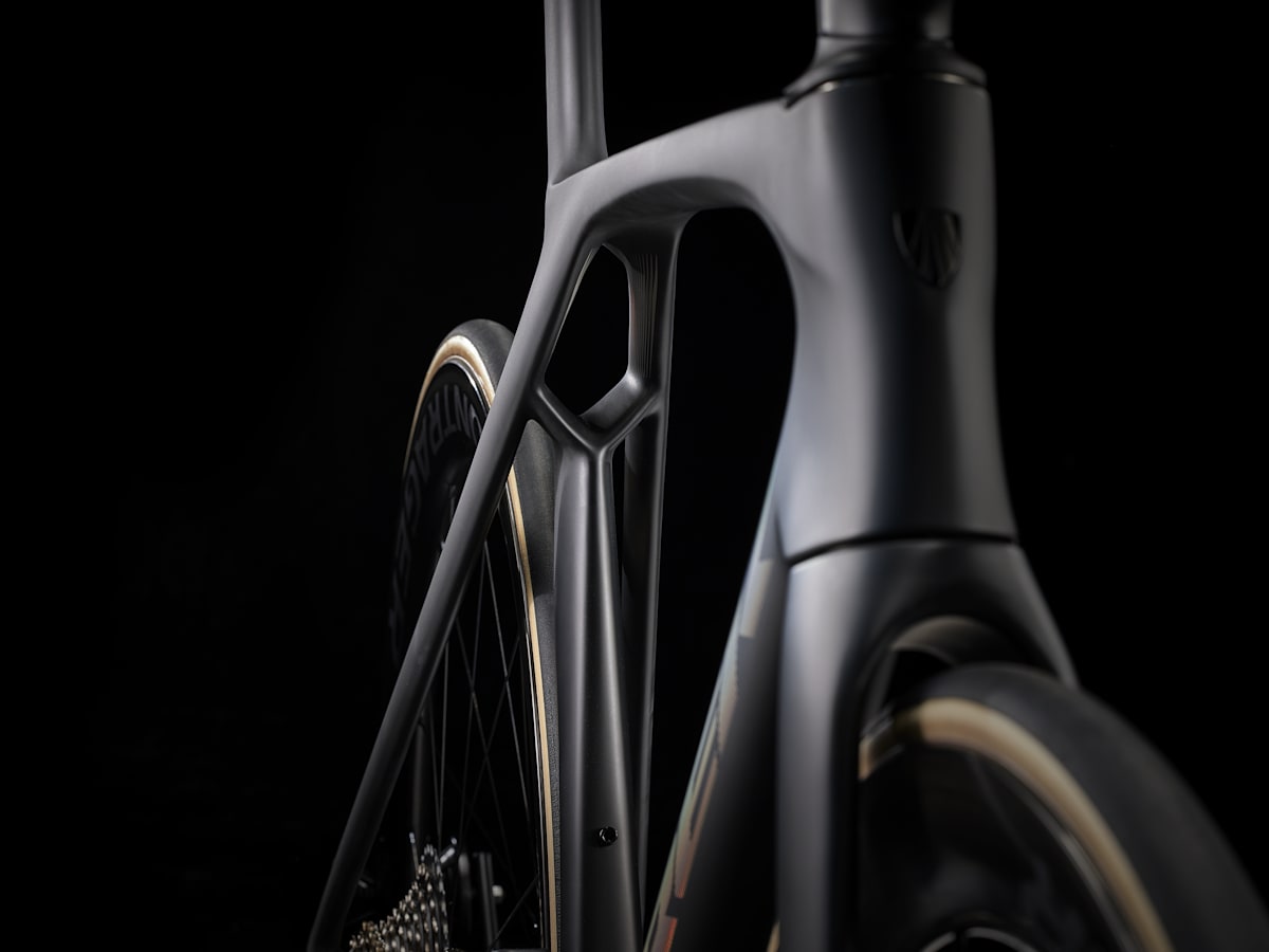 Madone SLR 9 AXS Gen 7 - Trek Bikes (JP)