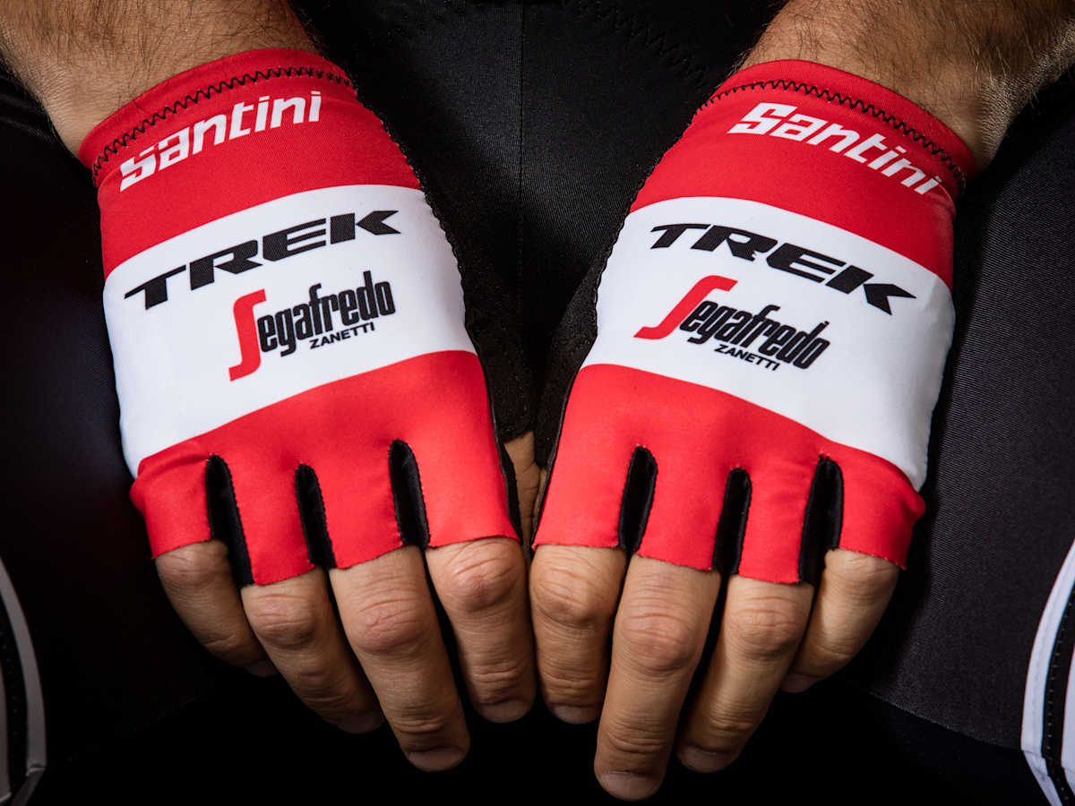 n*u様 支給品　ニバリ　グローブ　TREK Segafredo　ヴィンチェンツ Santini Trek-Segafredo Men's Team Cycling Glove - Trek Bikes