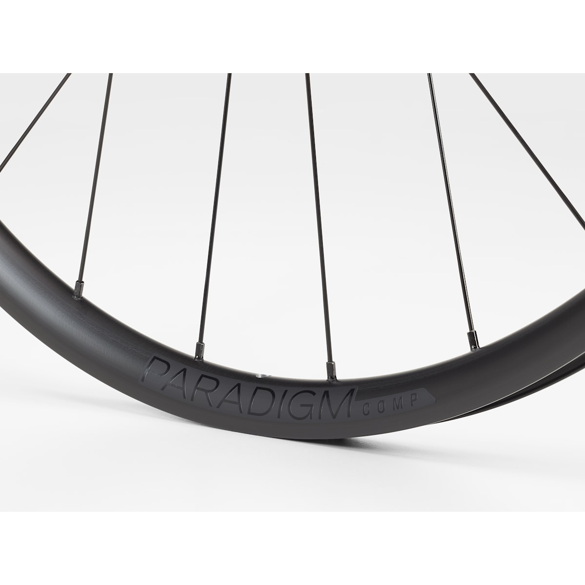 Bontrager Paradigm Comp TLR Disc Road Wheel - Trek Bikes