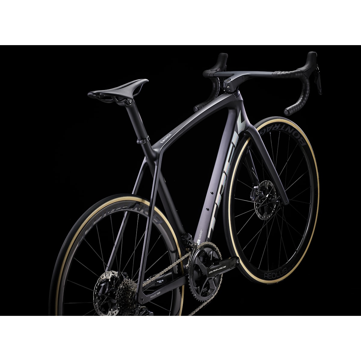 よ*9様 送料無料 TREKフルカーポンロードバイク EMONDA超軽量7.8キ Émonda SLR 9 - Trek Bikes (JP)