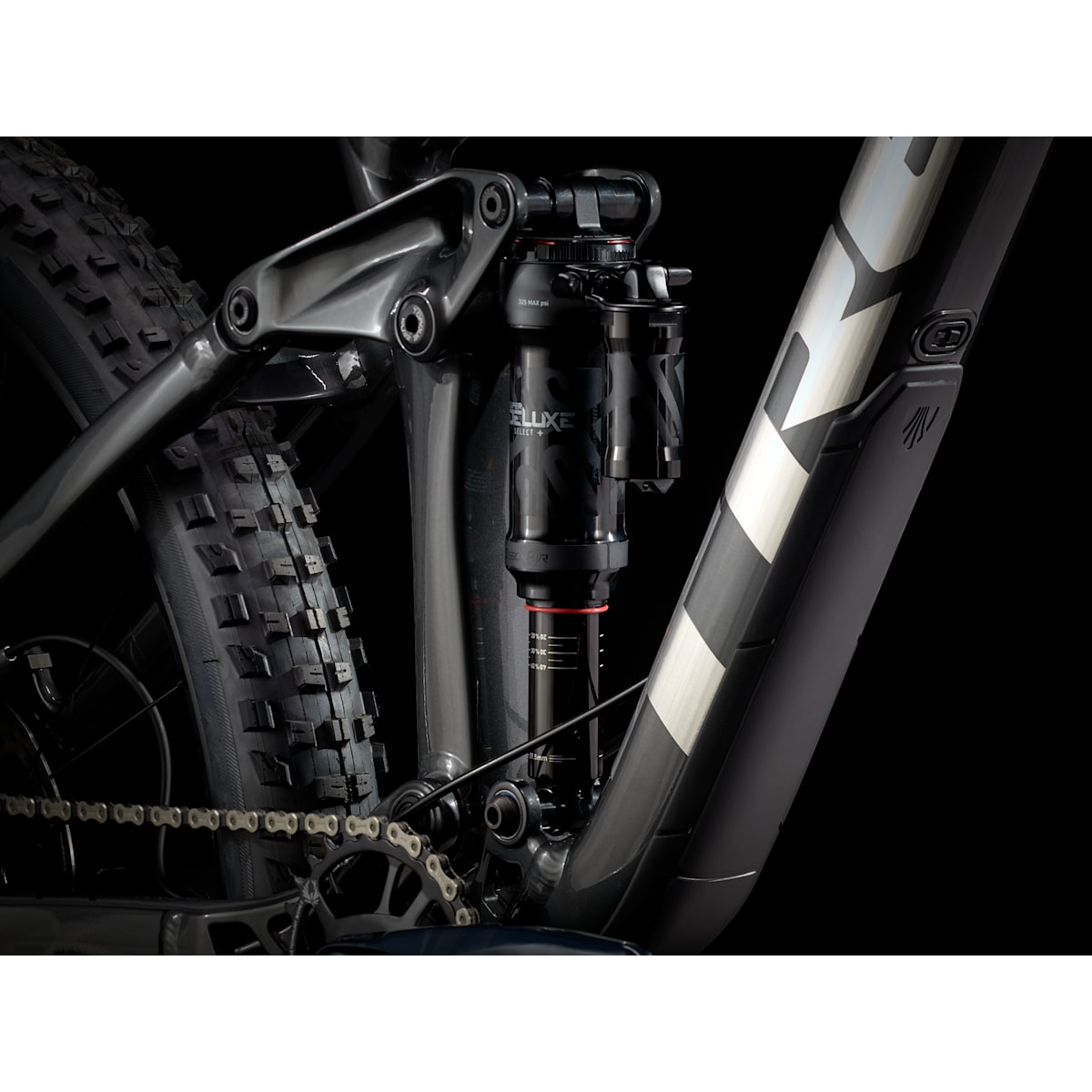 TREK remdy 8 バラ組