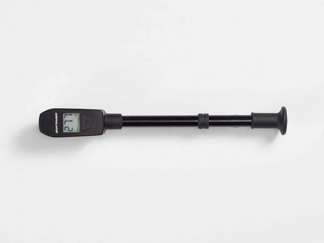 Photo - Pompe Bontrager Digital Shock Pump
