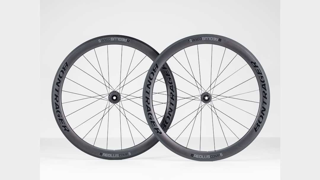 Bontrager Aeolus Comp 5 TLR Disc Road Wheel - Trek Bikes