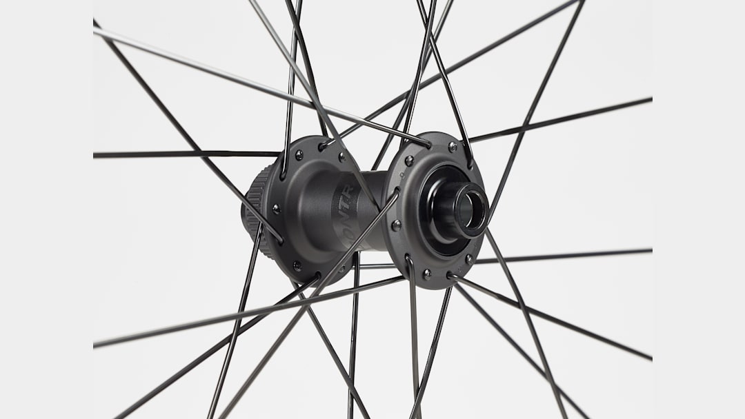 Bontrager Aeolus Elite 35 TLR Disc Road Wheel - Trek Bikes (CA)