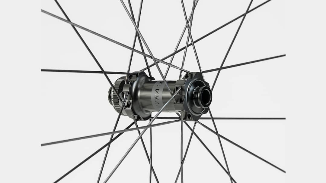 ユ*ス様 BONTRAGER AEOLUS PRO 37 Bontrager Aeolus Pro 37 TLR Disc Road Wheel - Trek Bikes