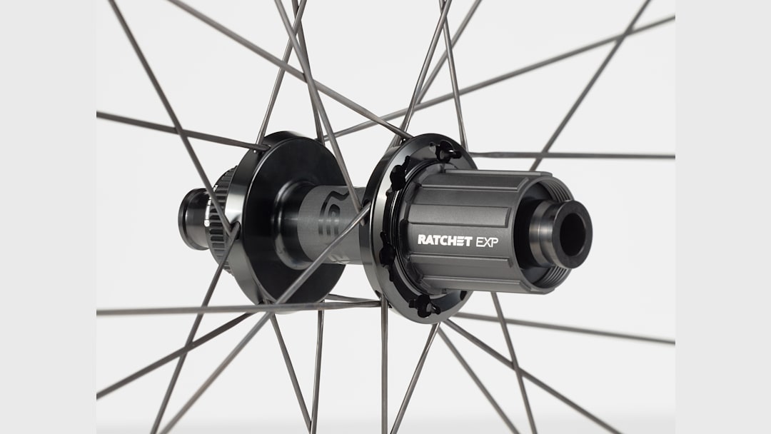 Bontrager Aeolus RSL 37V TLR Disc Road Wheel - Trek Bikes