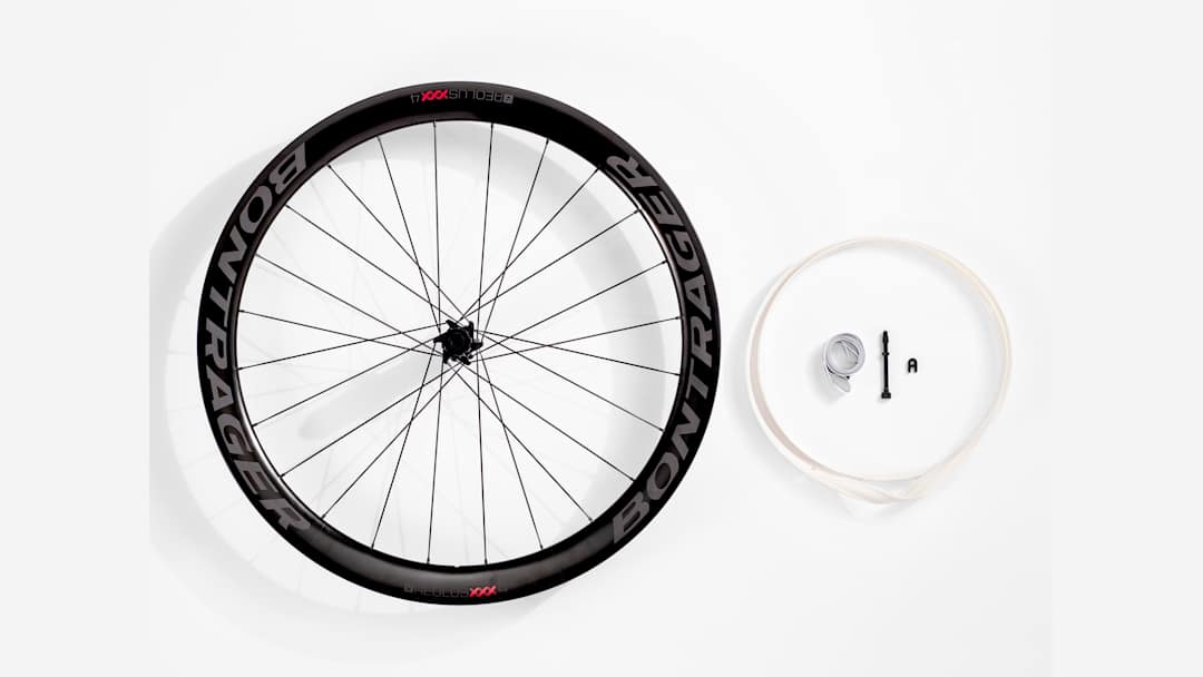 【最終価格】bontrager Aeolus PRO 700×28c TLR