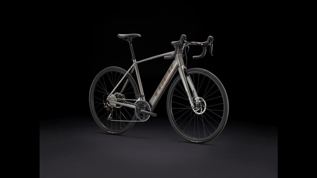 Domane+ AL 5 - Trek Bikes