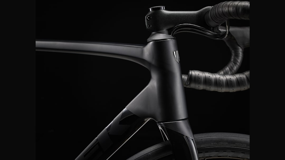 Émonda ALR 5 - Trek Bikes (JP)