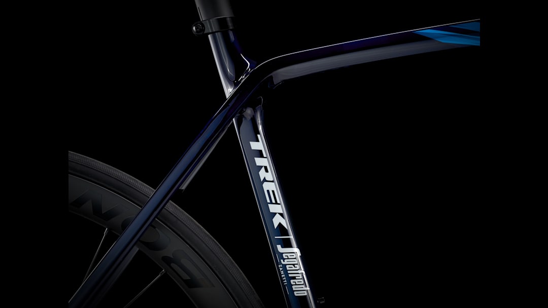 Émonda SLR 6 - Trek Bikes (JP)