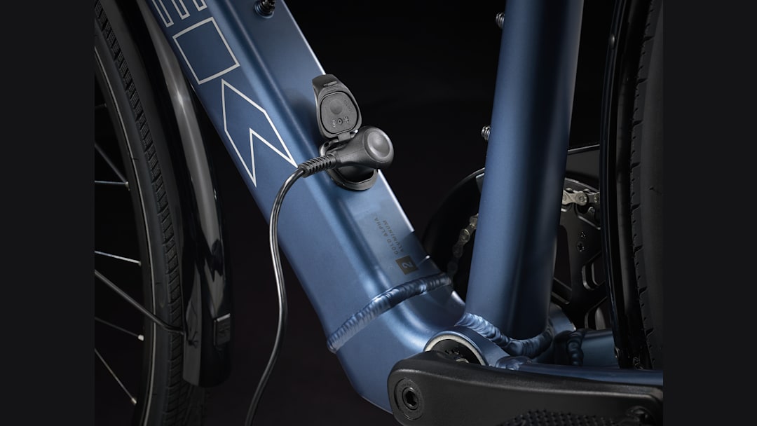 FX+ 2 - Trek Bikes (JP)