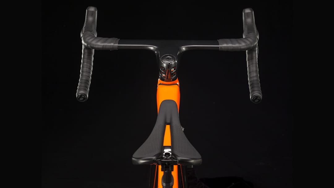 TREK MADONE9.5 電動アルテグラ　コスミックカーボン Madone 9.5 - Trek Bikes