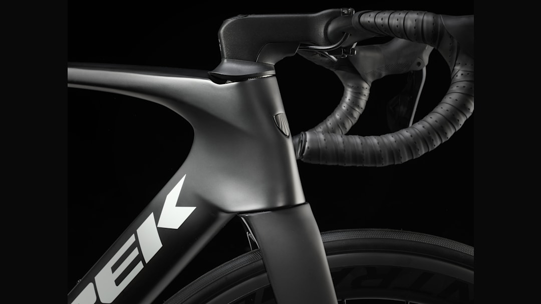 Madone SL 6 Gen 7 - Trek Bikes