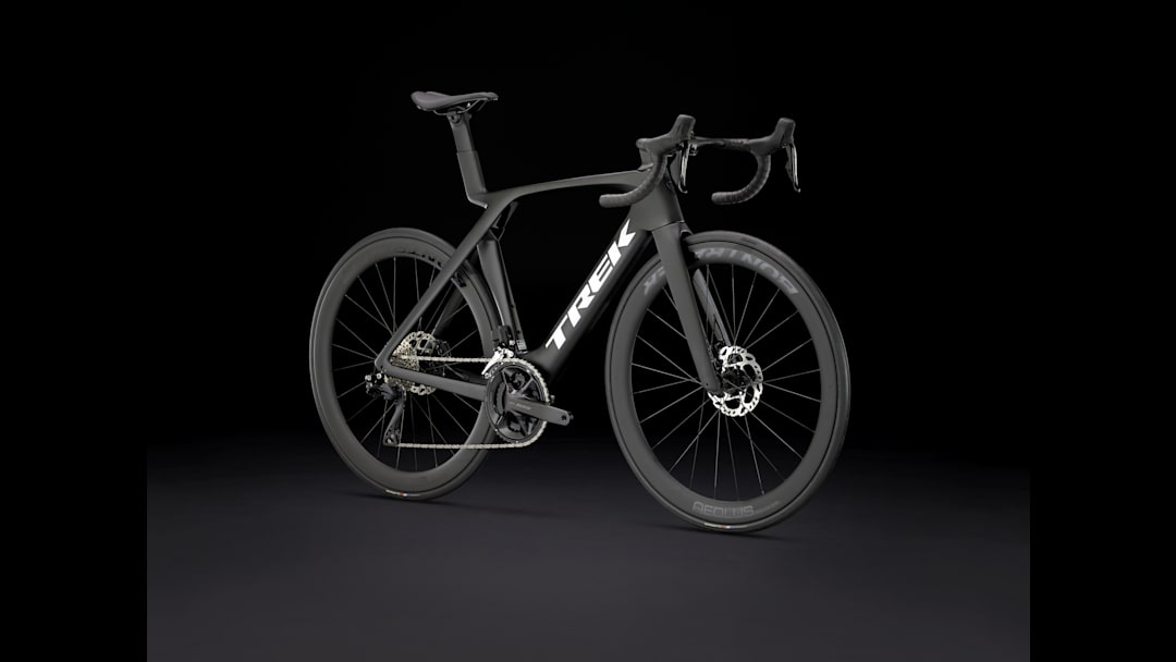 Madone SL 6 Gen 7 - Trek Bikes