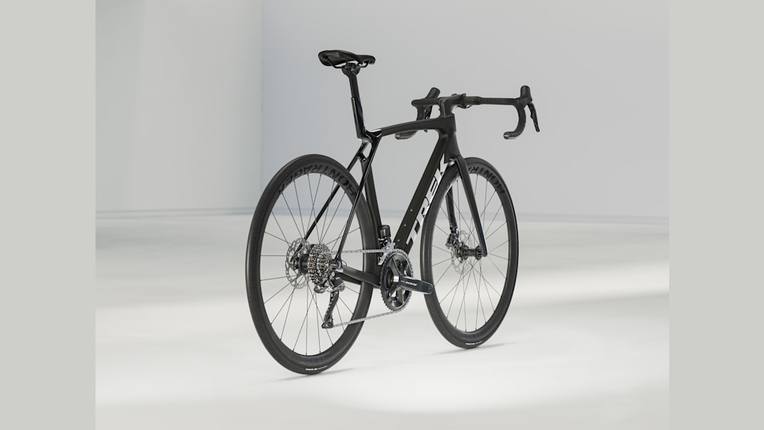 Madone SL 6 Gen 8 - Trek Bikes (JP)