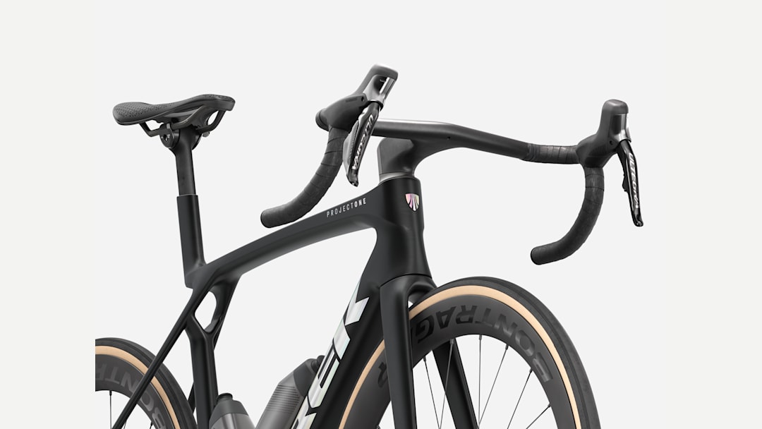 Madone SLR 7 Gen 8 - Trek Bikes