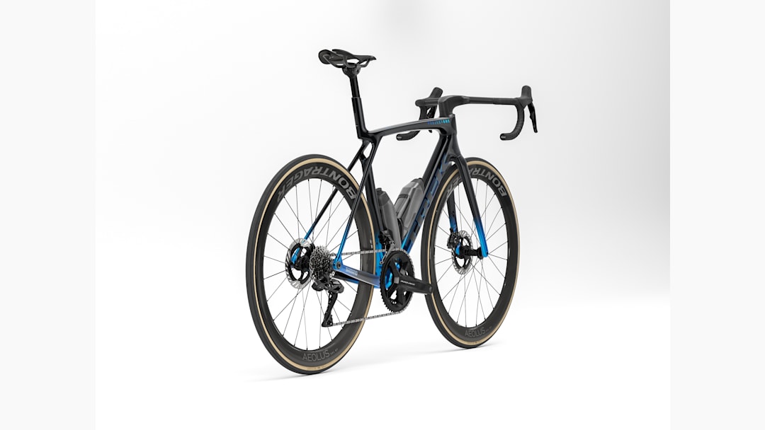Madone SLR 9 Gen 8 - Trek Bikes (JP)