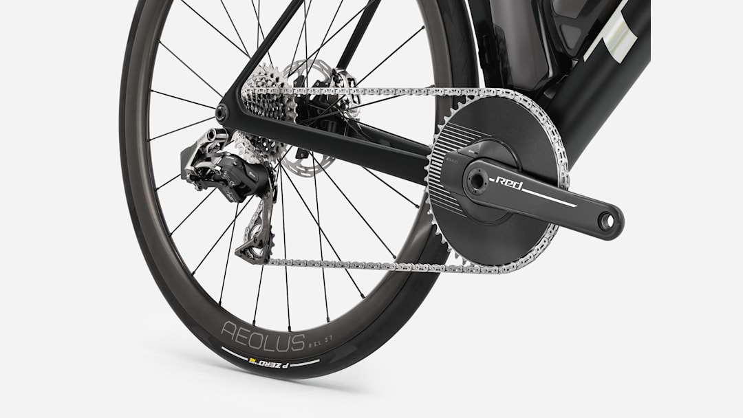 Madone 軽量エアロレースバイク - ラインアップを見る (JP)