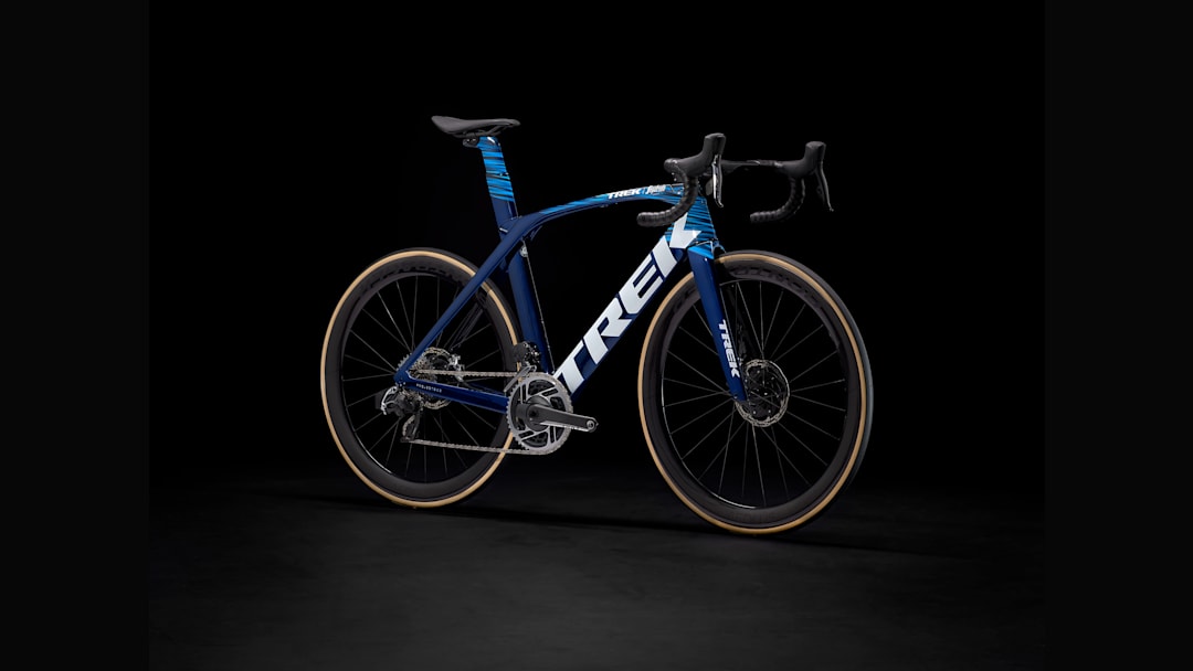 Madone SLR 9 AXS Gen 6 - Trek Bikes (JP)