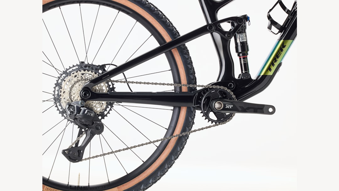 Top Fuel 9.8 XT Di2 Gen 4 - Trek Bikes