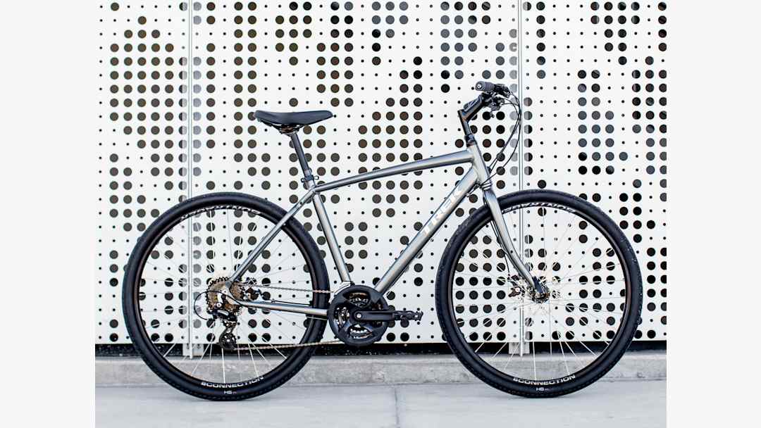 trek verve 1 bicycle Disc  Bennett's Bicycles front and rear lights Trek Verve+ 1 Lowstep LT