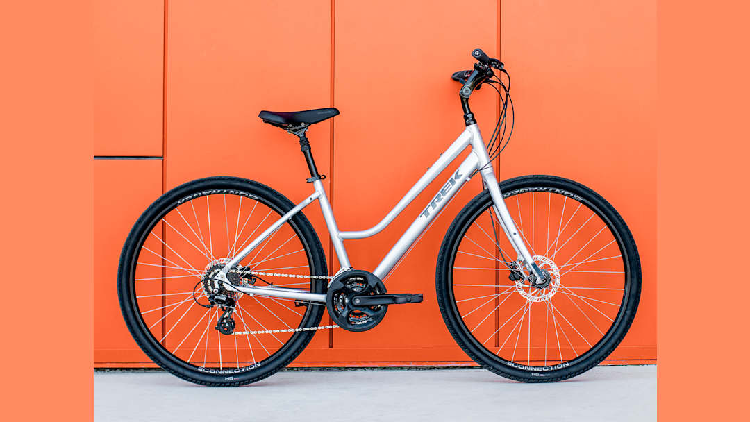 trek low step bicycle Verve 2 Disc Hybrid 2023 Verve 3 Disc Lowstep is an easy Trek Verve Lowstep Equipped 2026