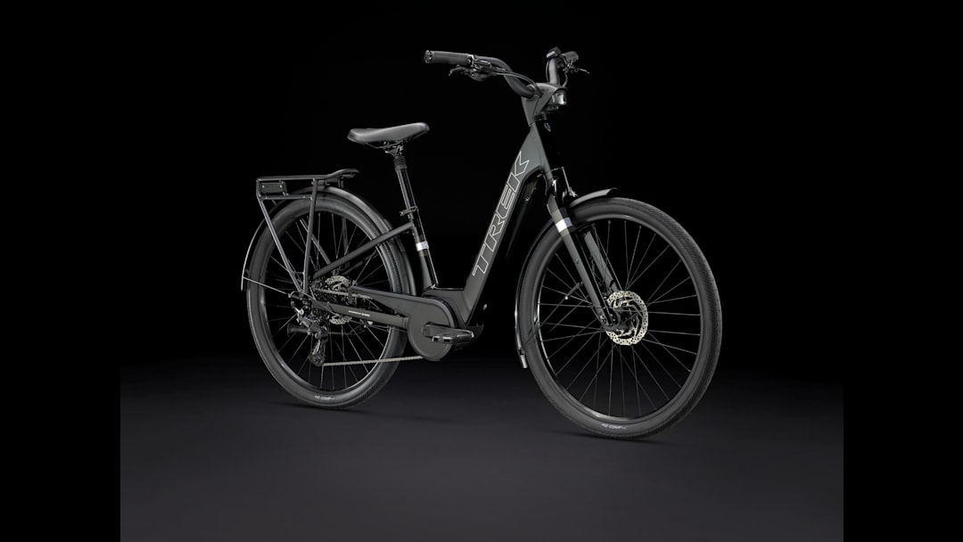 Verve+ comfort electric bike – Trek Bikes