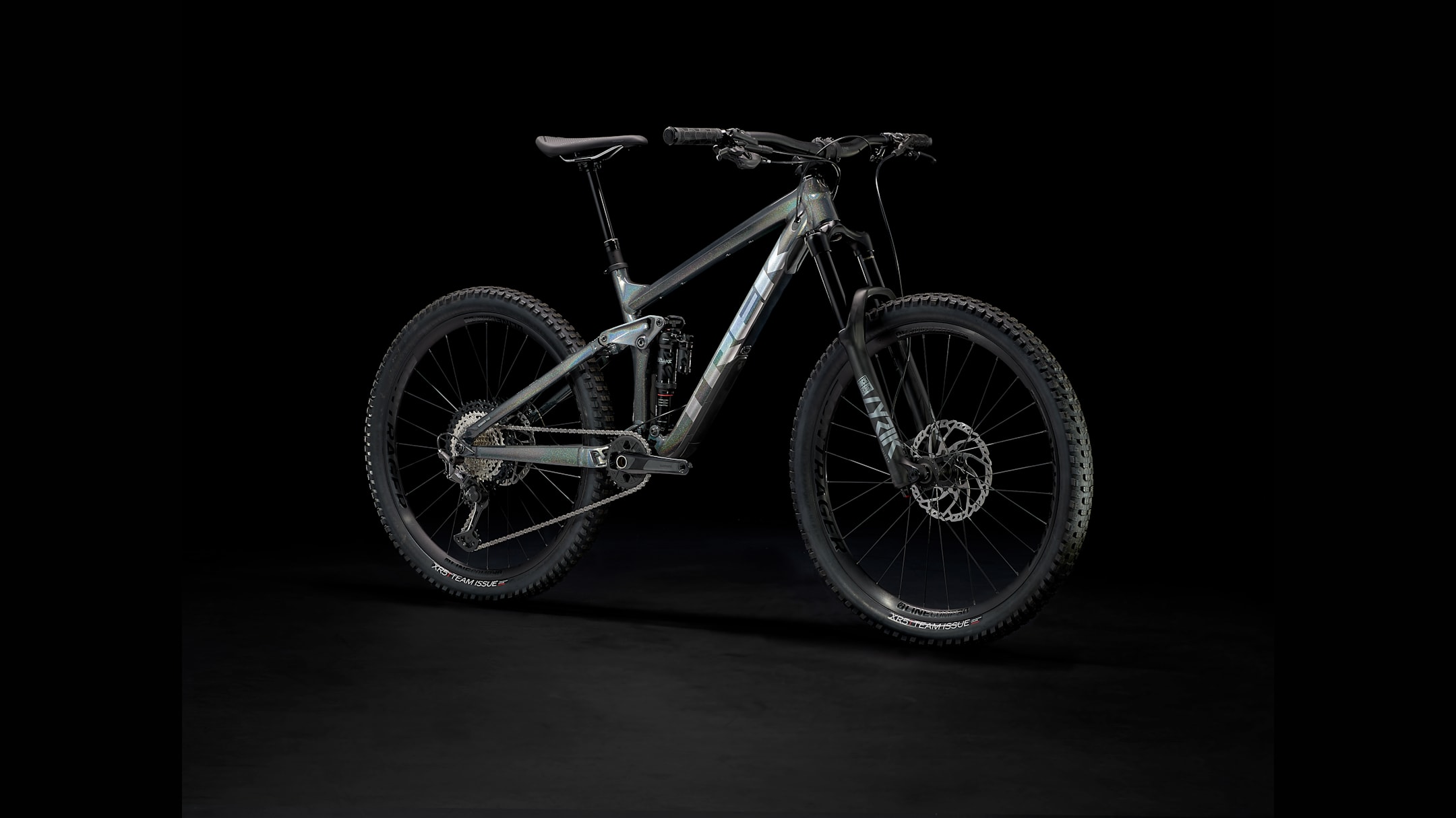 Remedy 8 - Trek Bikes (JP)