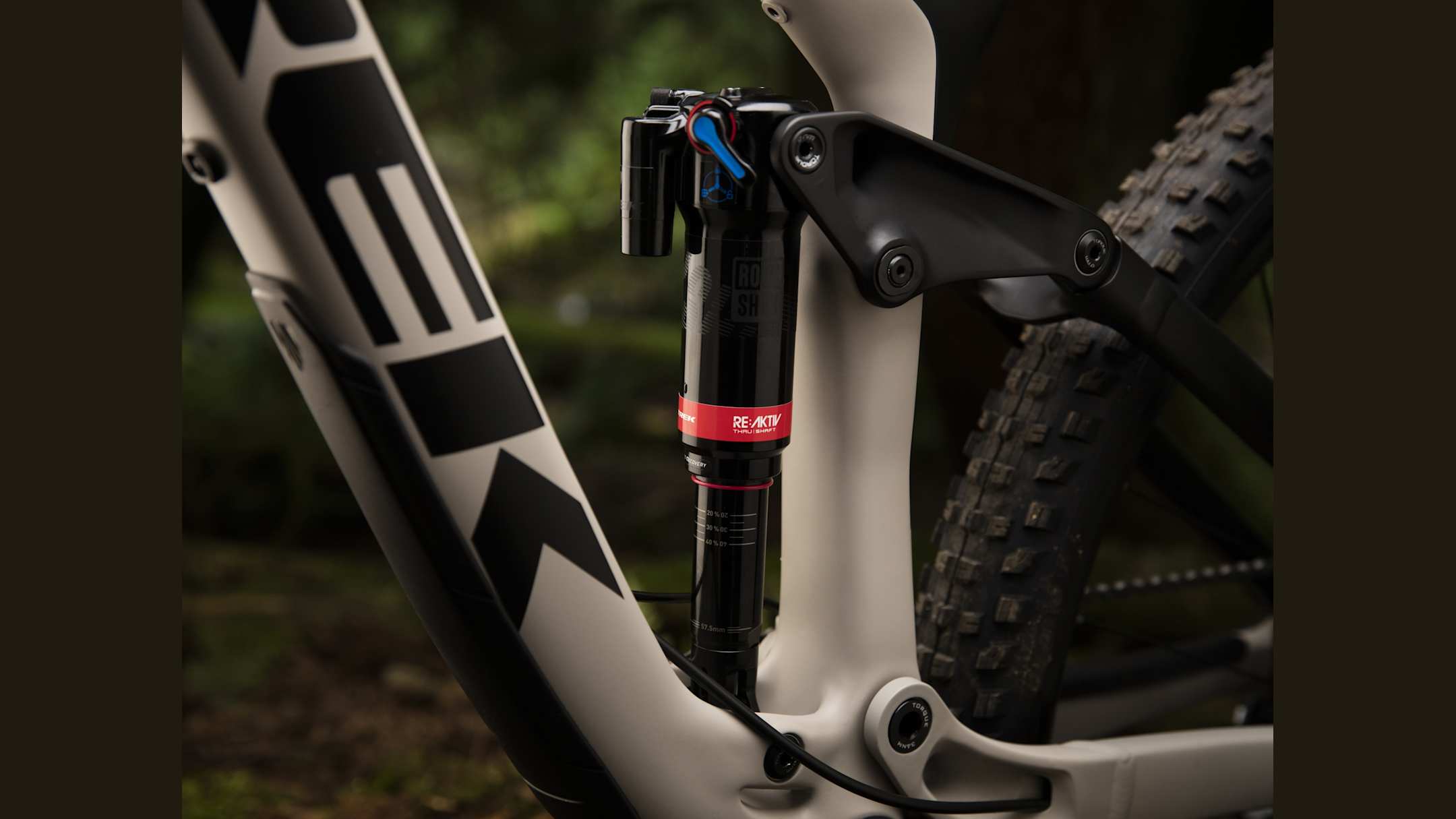 Slash 9.7 - Trek Bikes