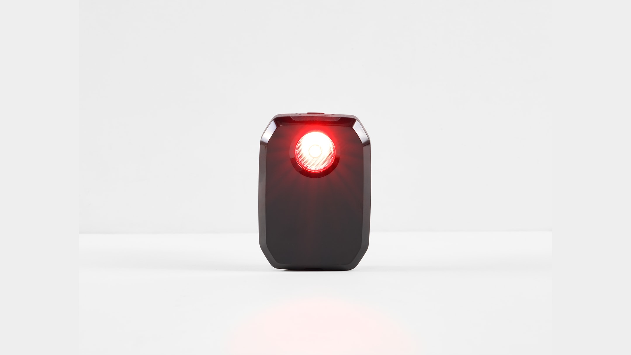 TREK Bontrager Carback レーダー Trek CarBack Radar Rear Bike Light - Trek Bikes