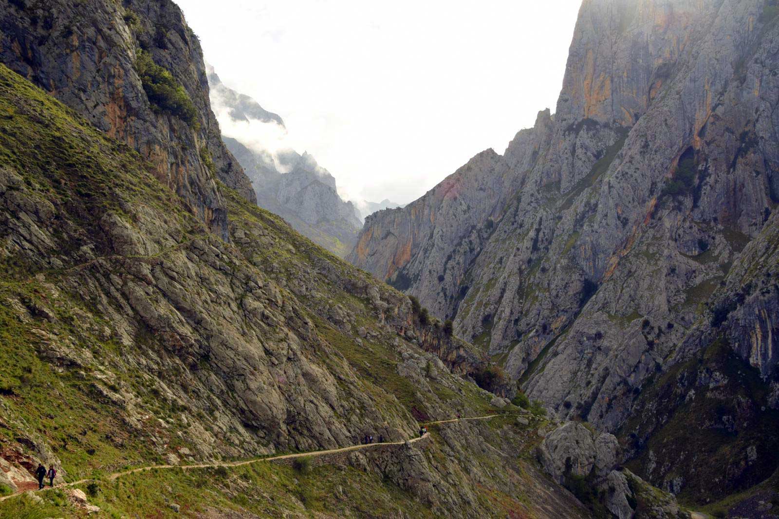 À descoberta dos picos da Europa - 2ª edição 2020 À descoberta dos picos da Europa - 2ª edição 2020