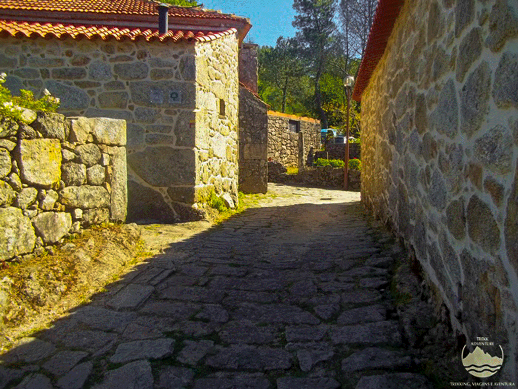 Mistérios de Trebilhadouro e rio Caima