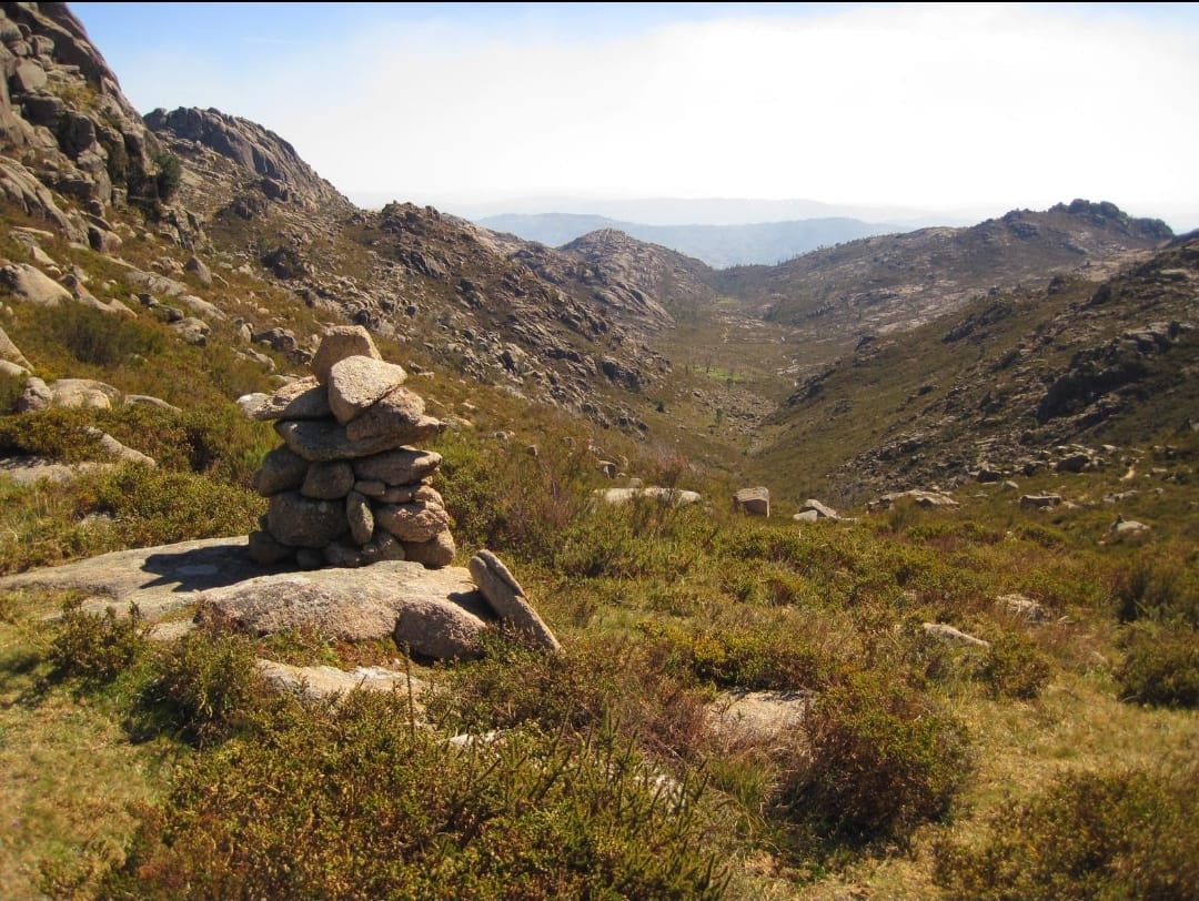 Explorando Rocalva e Arco do Borrageiro: Uma Aventura no Gerês Explorando Rocalva e Arco do Borrageiro: Uma Aventura no Gerês