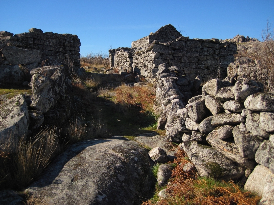 São Barnabé e os segredos da Serra São Barnabé e os segredos da Serra