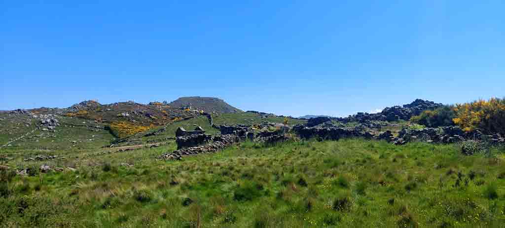 São Barnabé e os segredos da Serra São Barnabé e os segredos da Serra