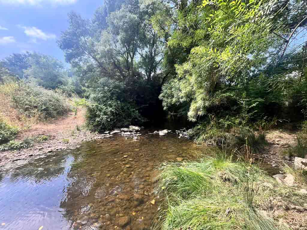 Aldeia fantasma de Broas e Ribeira da Cabrela