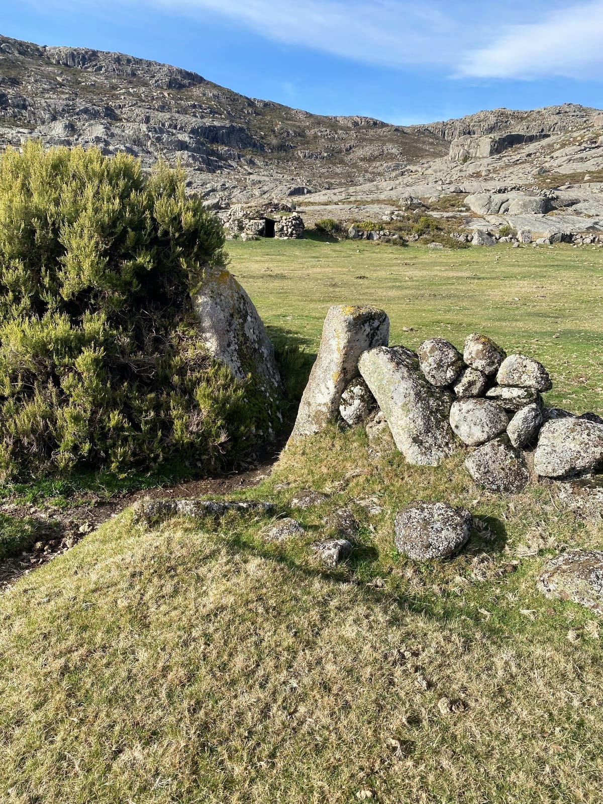 Ascensão ao Pico da Nevosa - Hard Treking 2025 Ascensão ao Pico da Nevosa - Hard Treking 2025