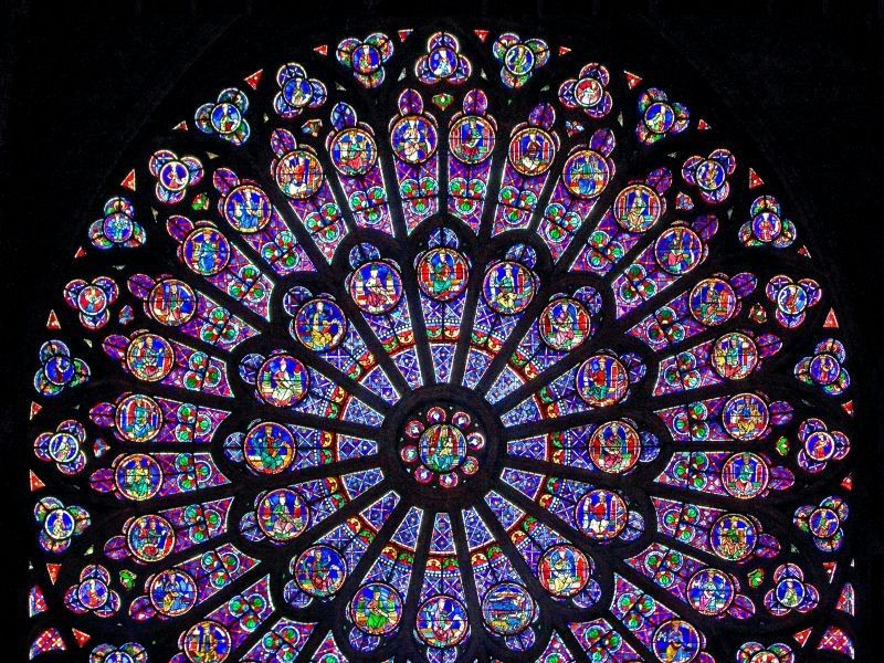 Витражи в соборе парижской богоматери Витражи в соборе парижской богоматери