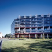 Exterior view of the Capella Apartments in Sydney apartment, architecture, building, campus, city, commercial building, condominium, corporate headquarters, daytime, estate, facade, headquarters, hotel, metropolitan area, mixed use, real estate, residential area, sky, blue