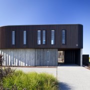 Ponting Fitzgerald-designed beach house - Ponting Fitzgerald-designed beach architecture, building, corporate headquarters, facade, home, house, property, real estate, sky, teal