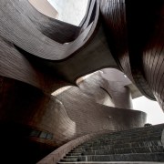 The void in the Xian Jiaotong-Liverpool University Administration architecture, darkness, light, black