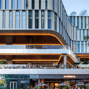 A curvaceous facade in the dynamic mixed use 