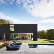 Pool and under-cover outdoor living. - Shou Sugi 