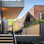 The terrace covers the driveway to the garage 