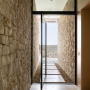 Front entry.Photography by Stetson Ybarra. 