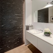 The master ensuite. - Architectural meets elemental - 