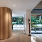 Indoor-outdoor connections are fluid and seamless. 