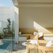 Indoor-outdoor room at rear of the villa with 