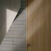 Wood, brick and mesh. - Fresh take - 